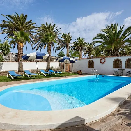 Charming House In With Shared Pool * Буэнависта-дель-Норте