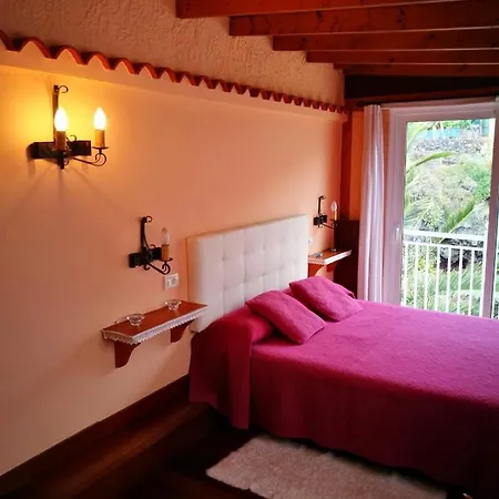 Charming House In With Shared Pool * Buenavista del Norte