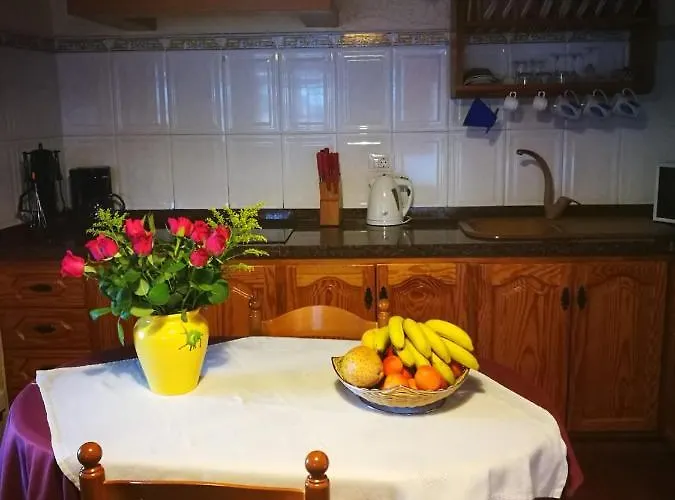 Charming House In With Shared Pool *