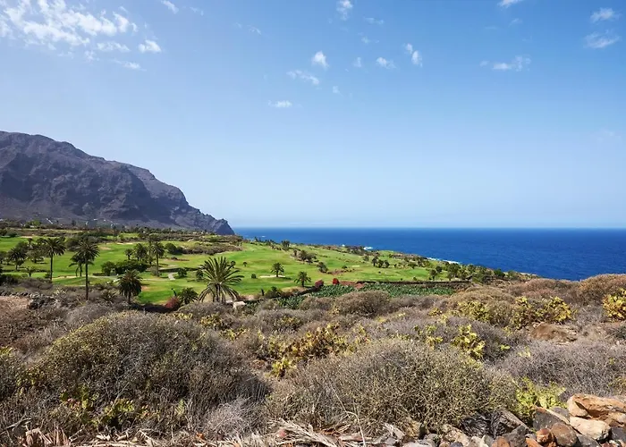 Charming House In With Shared Pool Semesterbostad